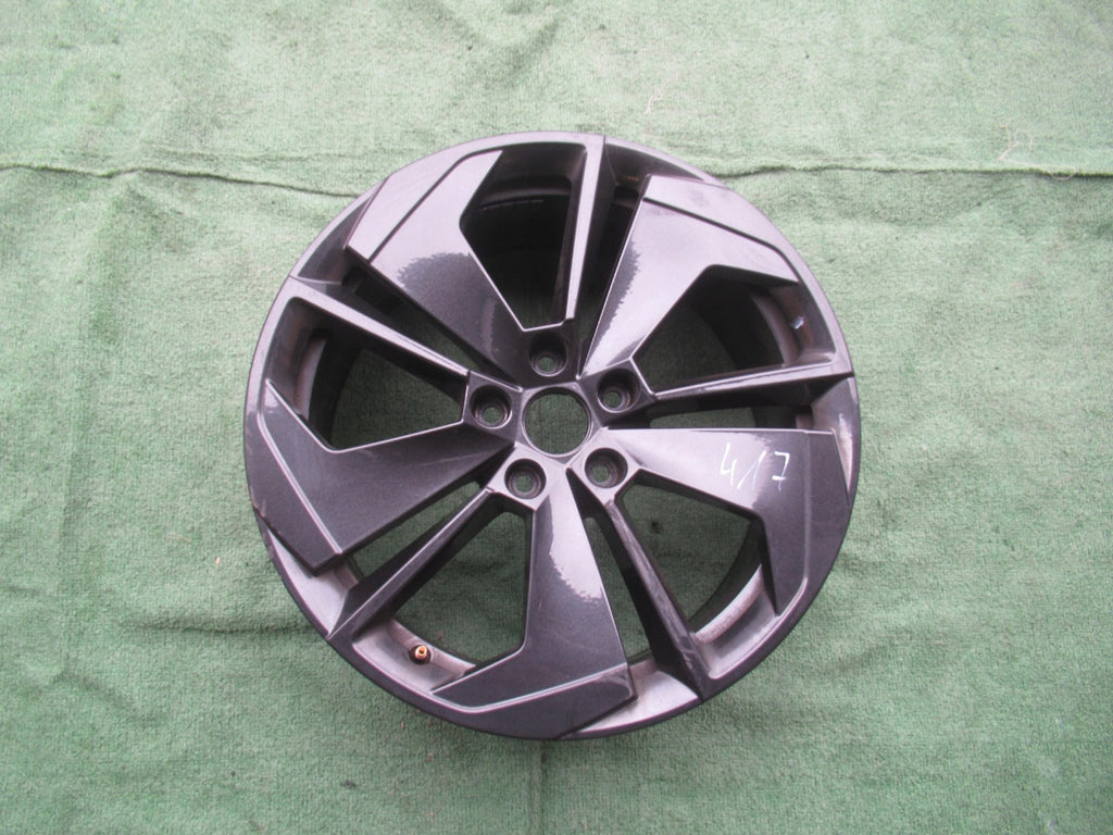 1x Alufelge 18 Zoll 7.5" 5x112 48ET Glanz Schwarz 5E3601025N Skoda Octavia 5e3 I FEL1709357104vu