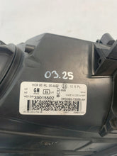 Laden Sie das Bild in den Galerie-Viewer, Frontscheinwerfer Opel Adam 39015502 Links Scheinwerfer Headlight SCH1026764201lk