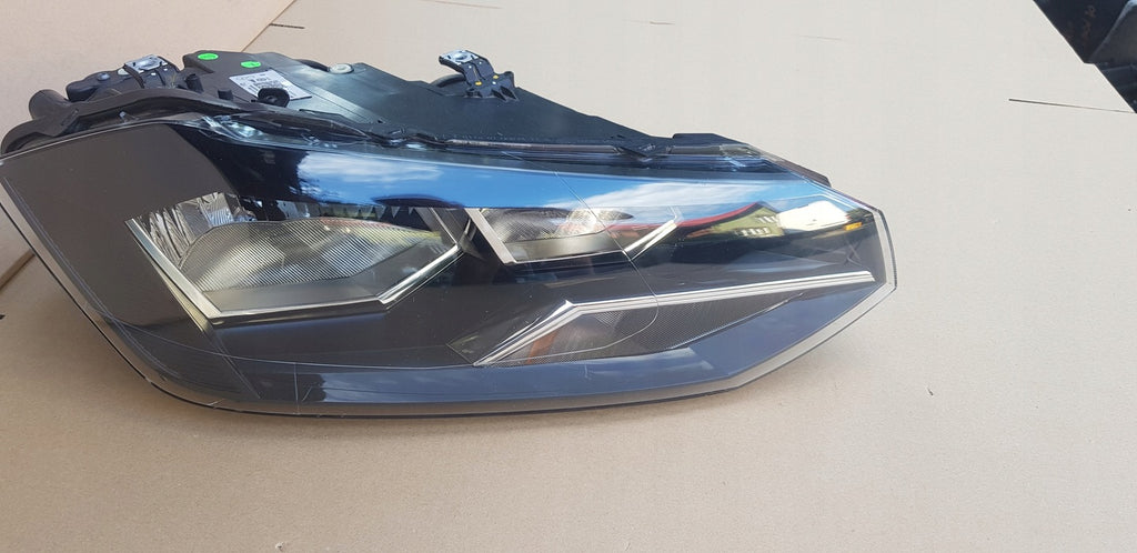 Frontscheinwerfer VW Polo 2G1941006 Rechts Scheinwerfer Headlight