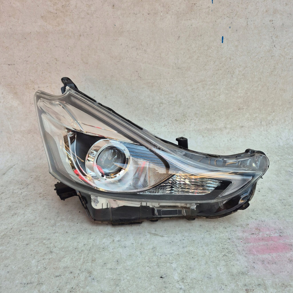 Frontscheinwerfer Toyota Prius Plus Rechts Scheinwerfer Headlight SCH6783469926qe