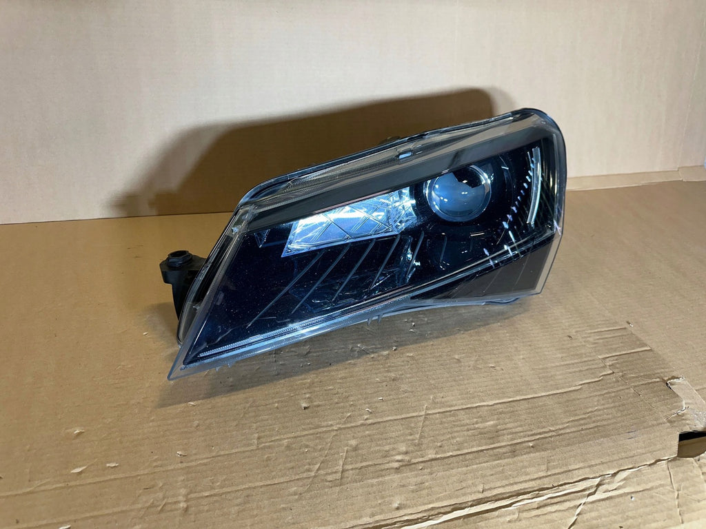 Frontscheinwerfer Skoda Superb III 3V1941015A Xenon Links Scheinwerfer Headlight