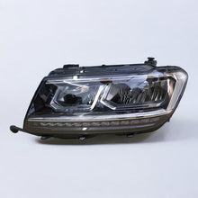 Laden Sie das Bild in den Galerie-Viewer, Frontscheinwerfer VW Tiguan 5NB941035D Full LED Links Scheinwerfer Headlight