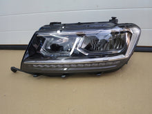 Laden Sie das Bild in den Galerie-Viewer, Frontscheinwerfer VW Tiguan 5NB941035D Full LED Links Scheinwerfer Headlight