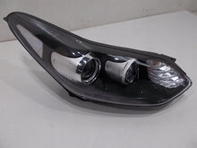 Load image into Gallery viewer, Frontscheinwerfer Kia Sportage IV 92102F1010 LED Rechts Scheinwerfer Headlight SCH1878170091wt