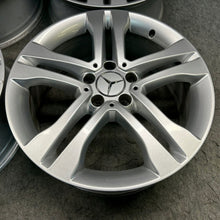 Laden Sie das Bild in den Galerie-Viewer, 4x Alufelge 18 Zoll 7.0" 5x112 46ET Glanz Silber A1564010102 Mercedes-Benz Gla FEL7210991592sn
