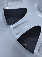 Laden Sie das Bild in den Galerie-Viewer, 1x Alufelge 18 Zoll 8.0" 5x130 53ET Silber 7P5601025T Porsche Cayenne Rim Wheel FEL1176011532yp