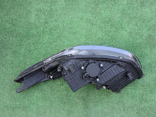 Laden Sie das Bild in den Galerie-Viewer, Frontscheinwerfer Hyundai I30 Rechts Scheinwerfer Headlight SCH1528884213kk