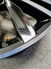 Load image into Gallery viewer, 1x Alufelge 18 Zoll 7.0" 5x112 43ET 5NA601025 VW Tiguan Rim Wheel FEL1456771616sx