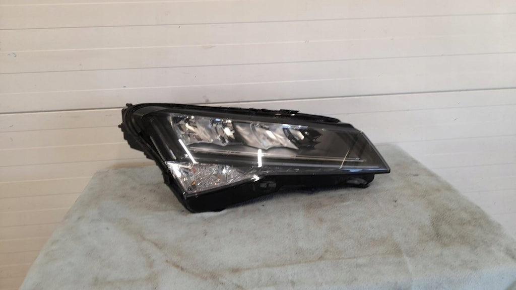Frontscheinwerfer Skoda Superb III 3V1941016C Full LED Rechts Headlight