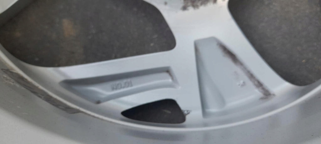 1x Alufelge 15 Zoll 6.0" 4x100 48ET Glanz Silber 52910-K7100 Hyundai Rim Wheel