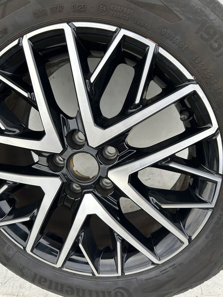 1x Alufelge 16 Zoll 6.5" 5x100 47ET Glanz 6F0601025M Seat Ibiza I V Rim Wheel FEL1160017750rq