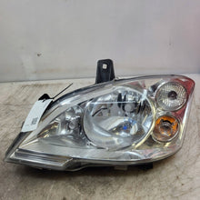 Laden Sie das Bild in den Galerie-Viewer, Frontscheinwerfer Mercedes-Benz Viano W639 Vito A63418201861 Links Headlight SCH8161702191nf