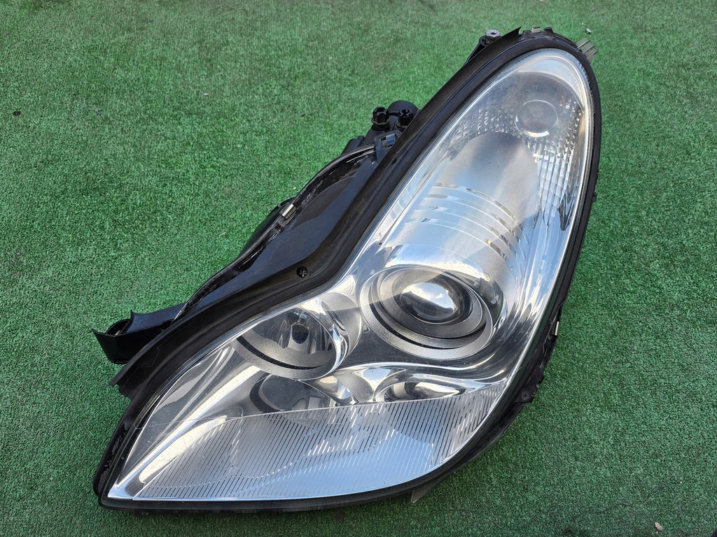 Frontscheinwerfer Mercedes-Benz Cls 158696-01 Bi-Xenon Links Headlight SCH8206802879zv