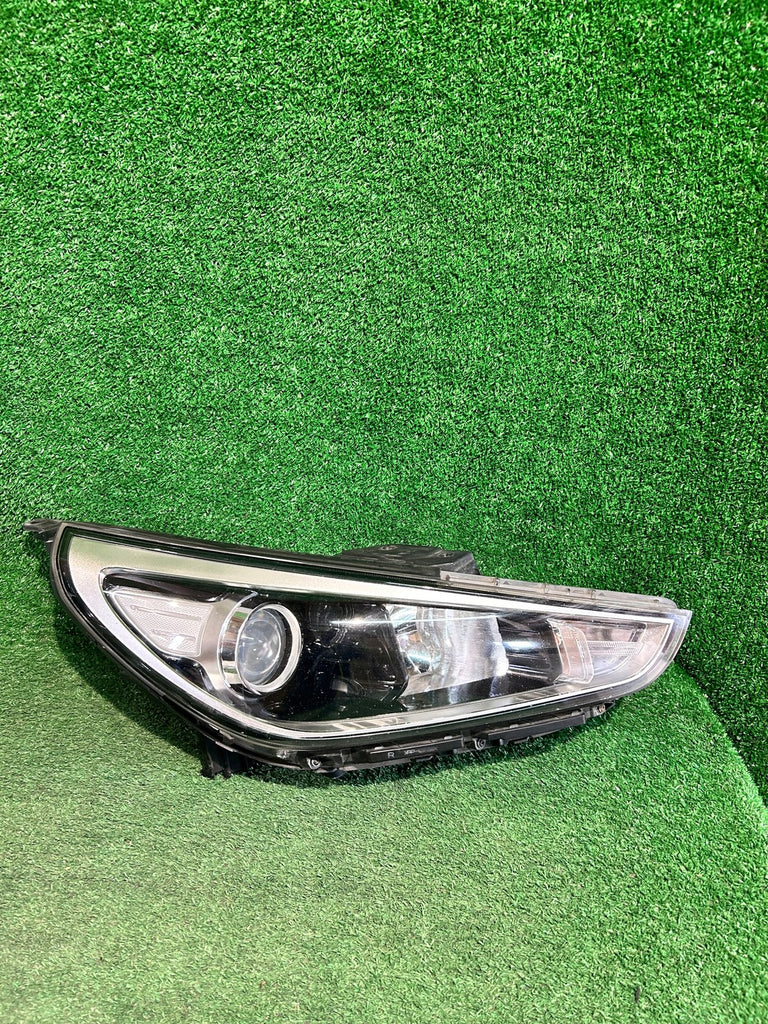 Frontscheinwerfer Hyundai I30 III 92102G4000 Rechts Scheinwerfer Headlight