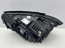 Laden Sie das Bild in den Galerie-Viewer, Frontscheinwerfer Mercedes-Benz W247 A2479062603 LED Rechts Headlight SCH3497537623ue