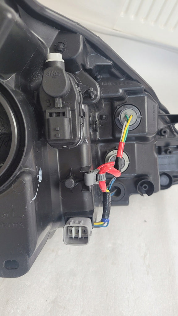 Frontscheinwerfer Toyota Yaris Links Scheinwerfer Headlight