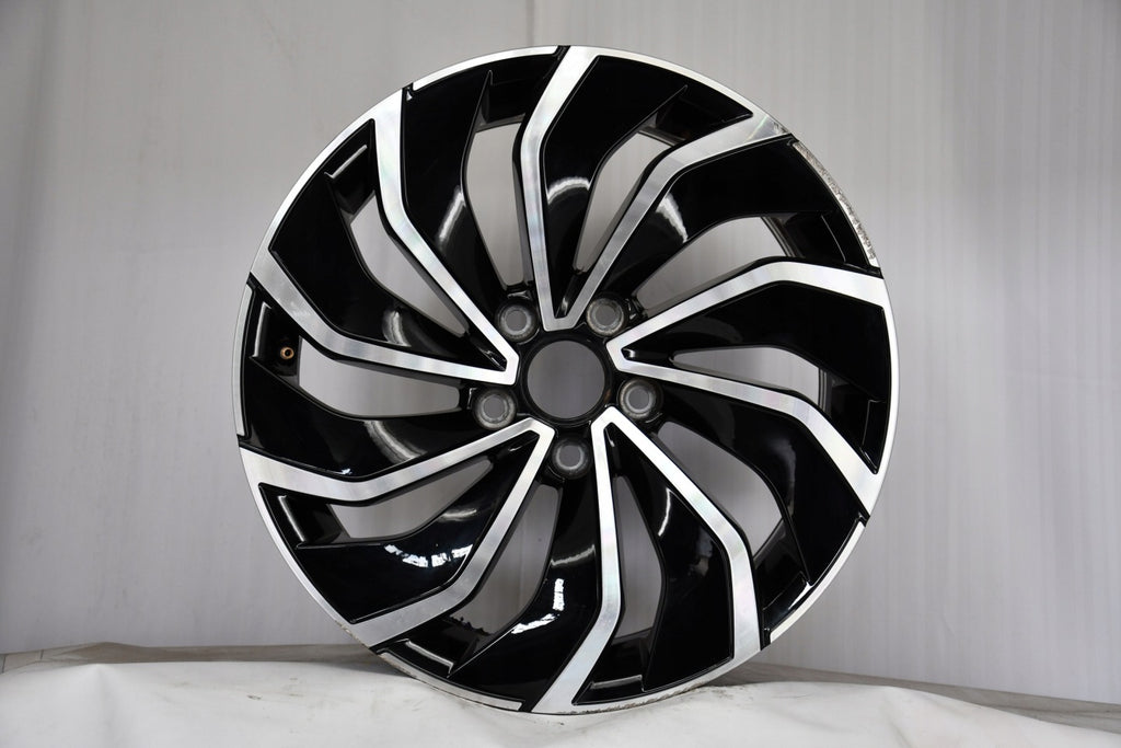 1x Alufelge 17 Zoll 7.5" 5x112 51ET Glanz Schwarz 5H0601025D VW Golf Viii FEL6028966562mq