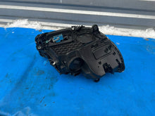 Laden Sie das Bild in den Galerie-Viewer, Frontscheinwerfer Mercedes-Benz A2069062104 Links Scheinwerfer Headlight SCH1576768947rc