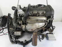 Laden Sie das Bild in den Galerie-Viewer, Motor Volvo S60 I B5254T2 2.5 209PS 154kW 193TKm 2003 Benzin Engine Komplett MOT7175674826dz