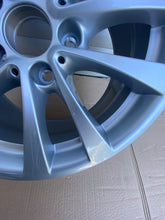 Laden Sie das Bild in den Galerie-Viewer, 1x Alufelge 17 Zoll 7.0" 5x120 34ET 6859025 BMW F34 Rim Wheel FEL8652125632nx