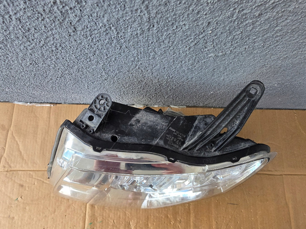 Frontscheinwerfer Mitsubishi Pajero I 100-67018 Xenon Rechts oder Links