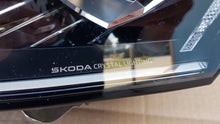 Laden Sie das Bild in den Galerie-Viewer, Frontscheinwerfer Skoda Octavia IV 5E4941035 Full LED Links Headlight SCH1387882157of