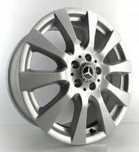 Laden Sie das Bild in den Galerie-Viewer, 4x Alufelge 18 Zoll 8.0" 5x112 67ET Glanz Silber A2514013702 Mercedes-Benz FEL3896923488uz