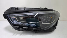 Laden Sie das Bild in den Galerie-Viewer, Frontscheinwerfer Mercedes-Benz Cla X118 C118 A1189061301 Links Headlight SCH6141851095aw