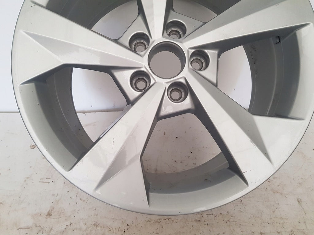 1x Alufelge 18 Zoll 8.5" 5x112 46ET Silber 8Y0601025J Audi A3 Rim Wheel FEL1817027273vi