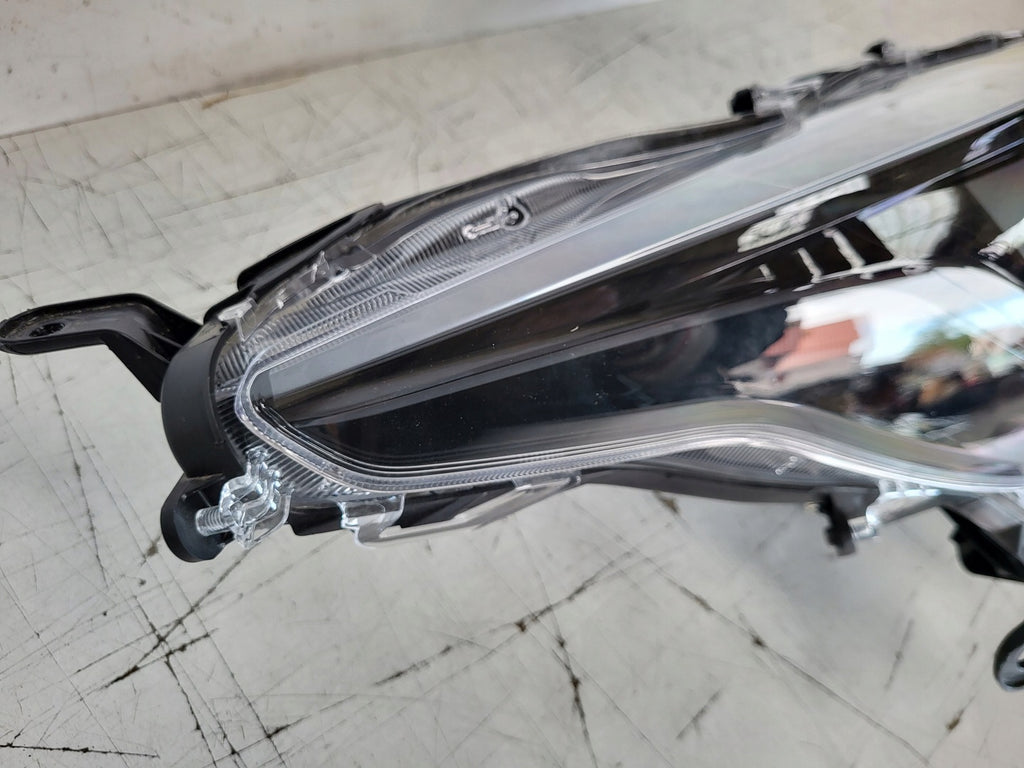 Frontscheinwerfer Toyota Yaris 81130-K0060 Rechts Scheinwerfer Headlight SCH4948211008zk