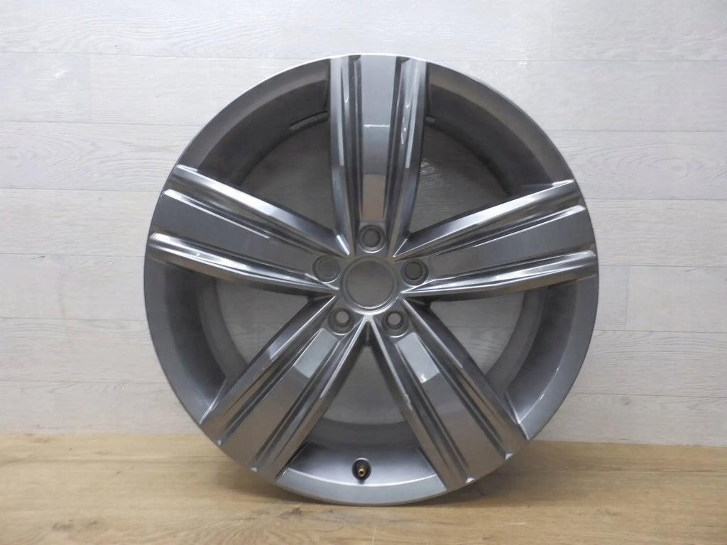 1x Alufelge 19 Zoll 7.0" 5x112 43ET Glanz Graphit 5NN601025 Mg Tiguan Allspace