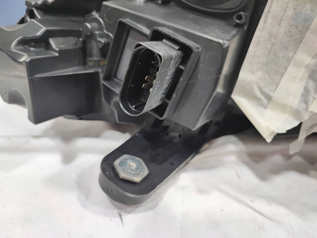 Frontscheinwerfer Mercedes-Benz Cls X218 C218 A2189067802 Rechts Headlight SCH3803789944tb