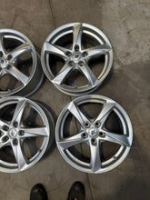 Load image into Gallery viewer, 4x Alufelge 16 Zoll 6.5" 5x114.3 36ET Glanz Silber RC30656 Rim Wheel FEL8824390838dv