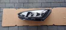 Load image into Gallery viewer, Frontscheinwerfer Ford Focus JX7B13W030CE Links Scheinwerfer Headlight SCH9171277188xo