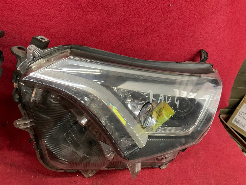 Frontscheinwerfer Toyota W3049K03 LED Ein Stück (Rechts oder Links) Headlight SCH5633545330nl