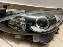 Load image into Gallery viewer, Frontscheinwerfer Mazda Bm BHR1-51040 Links Scheinwerfer Headlight SCH2153339142wb