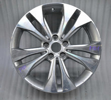 Laden Sie das Bild in den Galerie-Viewer, 1x Alufelge 18 Zoll 7.5&quot; 5x112 51ET Glanz Silber 6856068 BMW F39 X1 F48