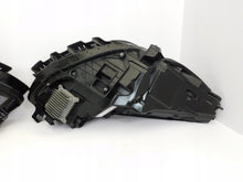 Laden Sie das Bild in den Galerie-Viewer, Frontscheinwerfer Tesla 3 1514952-00-D 1514953-00-D LED Rechts oder Links