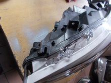 Laden Sie das Bild in den Galerie-Viewer, Frontscheinwerfer BMW 1 F21 F20 7414145-02 Links Scheinwerfer Headlight SCH1681584129lo