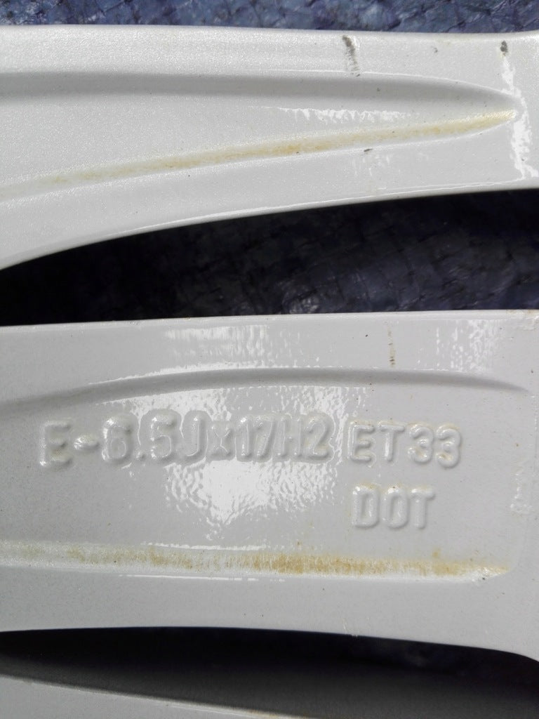 1x Alufelge 17 Zoll 6.5" 5x112 33ET Glanz Silber 8U0601025E Audi Q3 Rim Wheel FEL3023318495xy