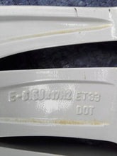 Load image into Gallery viewer, 1x Alufelge 17 Zoll 6.5" 5x112 33ET Glanz Silber 8U0601025E Audi Q3 Rim Wheel FEL3023318495xy