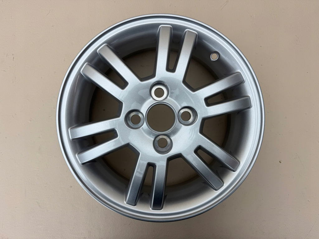 1x Alufelge 15 Zoll 5.5" 4x100 Toyota Yaris Rim Wheel FEL8111041682uk