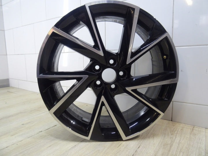 1x Alufelge 18 Zoll 7.0" 5x112 39ET 657601025G Skoda Scala Rim Wheel FEL5271107757we