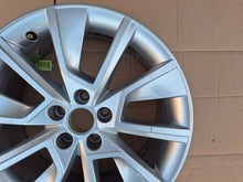 Load image into Gallery viewer, 1x Alufelge 17 Zoll 6.5" 5x100 40ET 658601025C Skoda Scala Kamiq Rim Wheel FEL4183551474ul