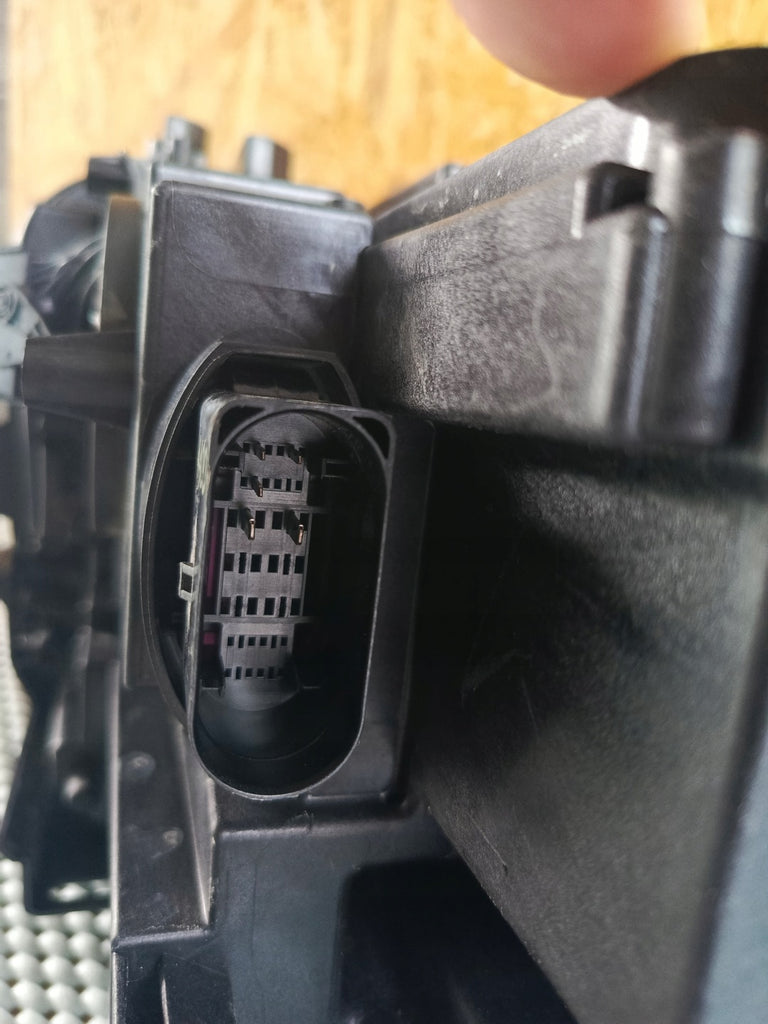 Frontscheinwerfer VW Tiguan 5NB941081C Full LED Ein Stück (Rechts oder Links) SCH6972514872dz