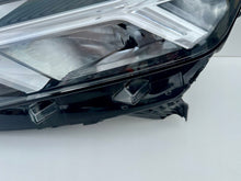 Laden Sie das Bild in den Galerie-Viewer, Frontscheinwerfer Dacia Sandero III Logan 260602561R Full LED Rechts oder Links