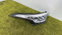 Laden Sie das Bild in den Galerie-Viewer, Frontscheinwerfer Toyota C-Hr Chr 81110-F4180 LED Rechts Scheinwerfer Headlight SCH5134036755dz