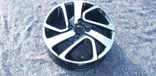 Laden Sie das Bild in den Galerie-Viewer, 1x Alufelge 15 Zoll 4.5" 4x100 35ET Glanz Silber B000908277 Peugeot 108 FEL5400836284pf