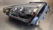 Laden Sie das Bild in den Galerie-Viewer, Frontscheinwerfer Skoda Scala 657941015A LED Links Scheinwerfer Headlight SCH8990831786ox