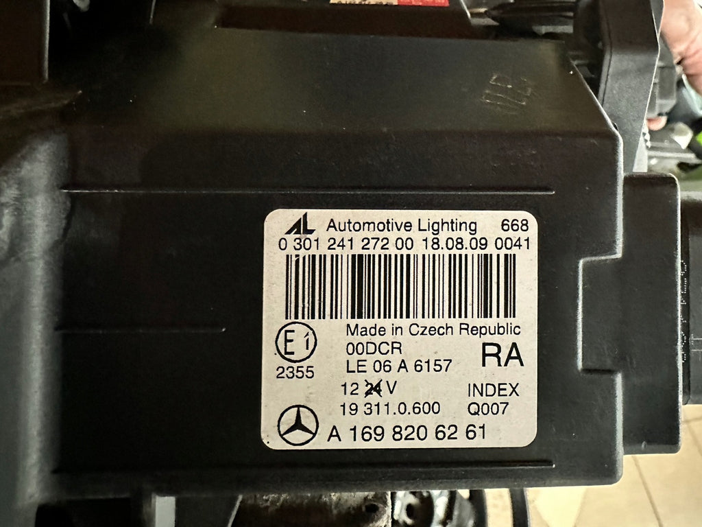 Frontscheinwerfer Mercedes-Benz W169 A1698206261 Xenon Rechts Headlight SCH6750994563lo